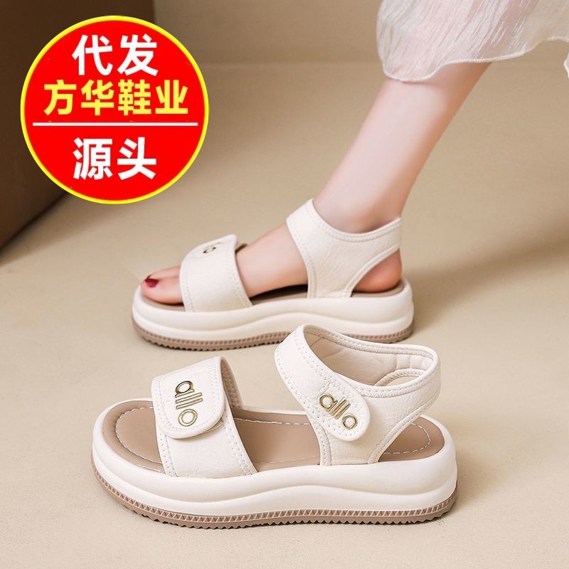 2026 nuevo estilo coreano de verano universal muffin con suela gruesa antideslizante casual de playa suave zapatos deportivos de arena