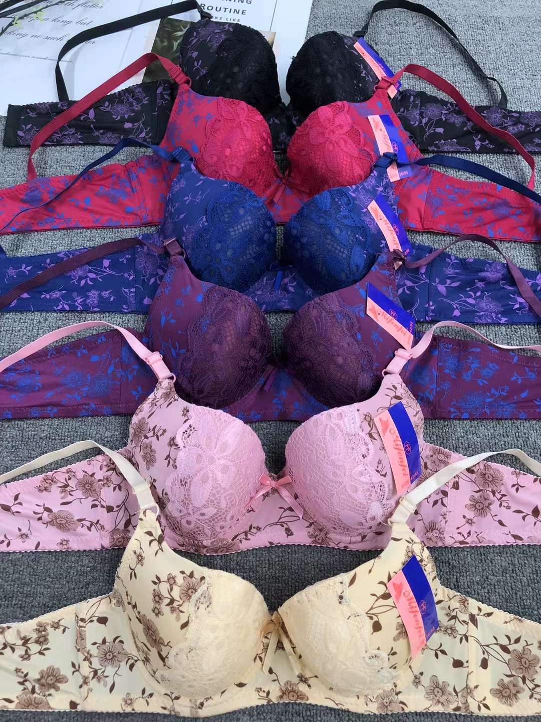 Comercio exterior nuevo exterior europeo y americano ropa interior de las mujeres individuales cómodo con anillo de acero más tamaño sujetador fábrica al por mayor