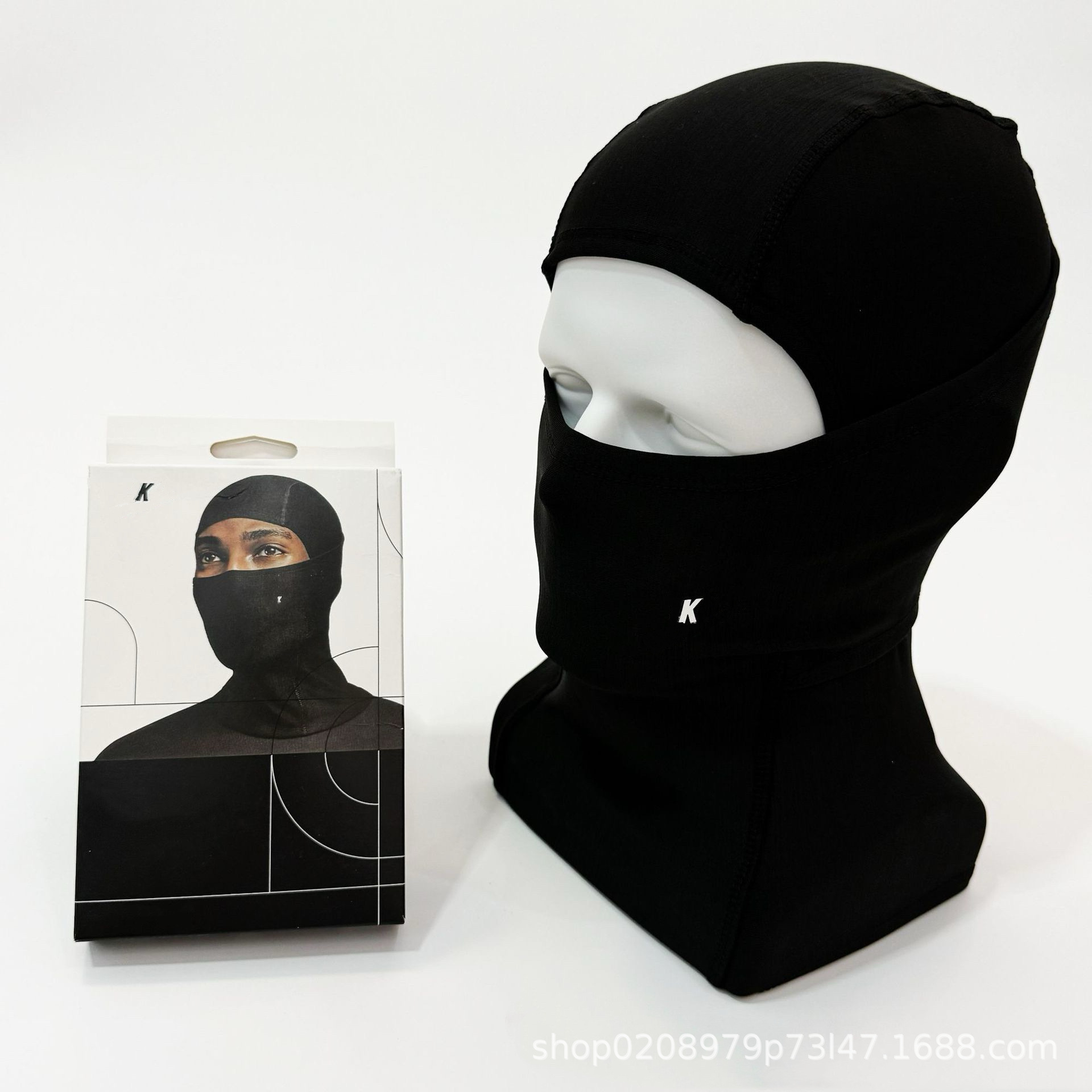 알파벳 블랙 마스크