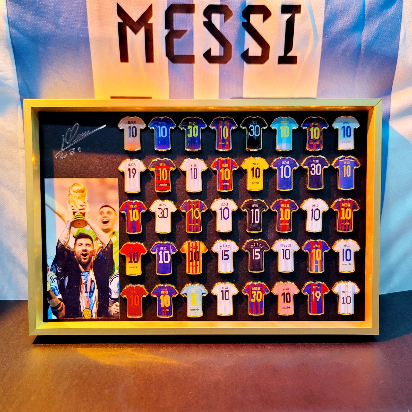 Messi Ronaldo camiseta insignia marco de madera sólida recuerdos de fútbol hechos a mano alrededor del cumpleaños del novio Regalo del festival de Qixi image 20
