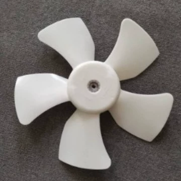 Electronic fan blade suitable for the overseas version of Nissan fan blade 16361-0H070 (Fan)