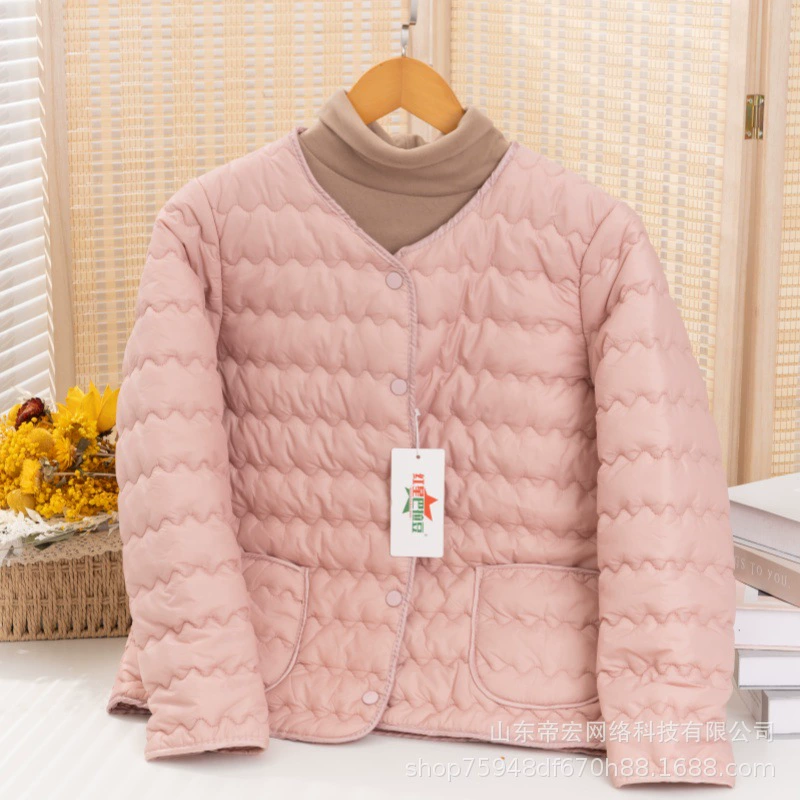 Модная легкая хлопчатобумажная одежда короткая новая осенняя и зимняя волнистая волнистая женская короткая хлопчатобумажная одежда с круглым воротником белый черный