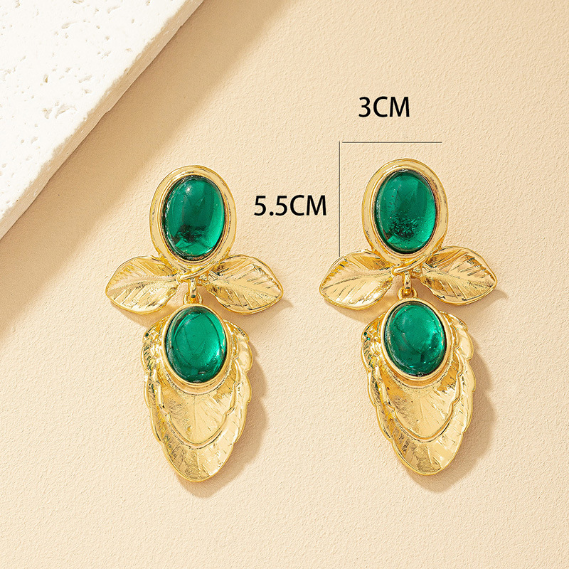 19g Weight Ear Studs Classification 1 Pair Quantity Holiday Occasion Alloy Material Oval Pattern Women's Gender Inlay Design Retro Style 1 Pair Retro Oval Inlay Alloy Ear Studs 12