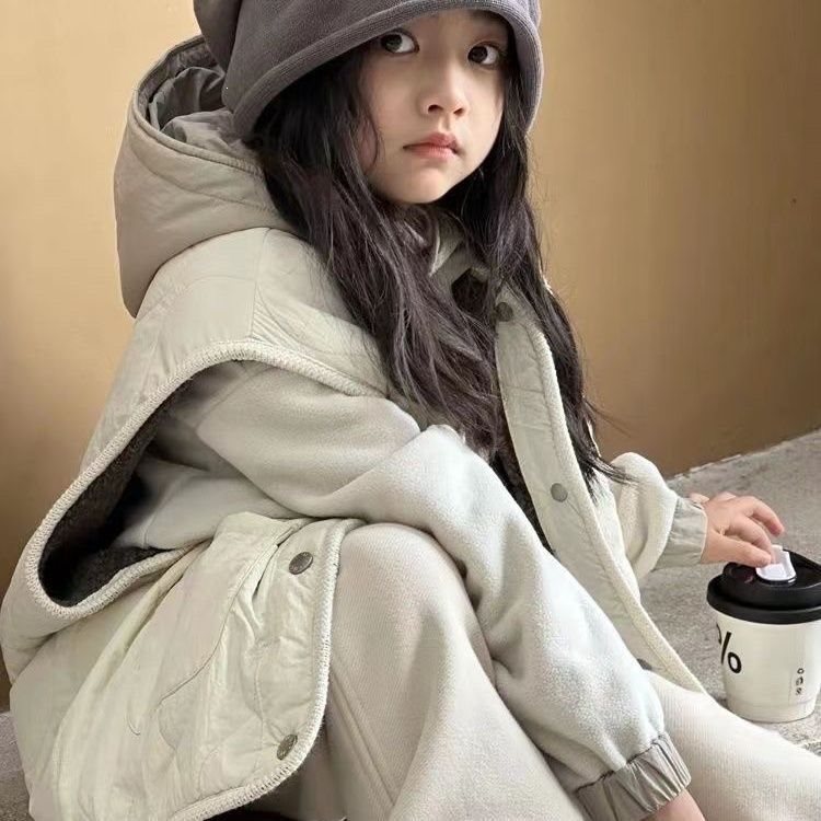 女童加厚外穿马甲2026秋装冬季新款儿童秋冬奥粒绒中大童两面上衣