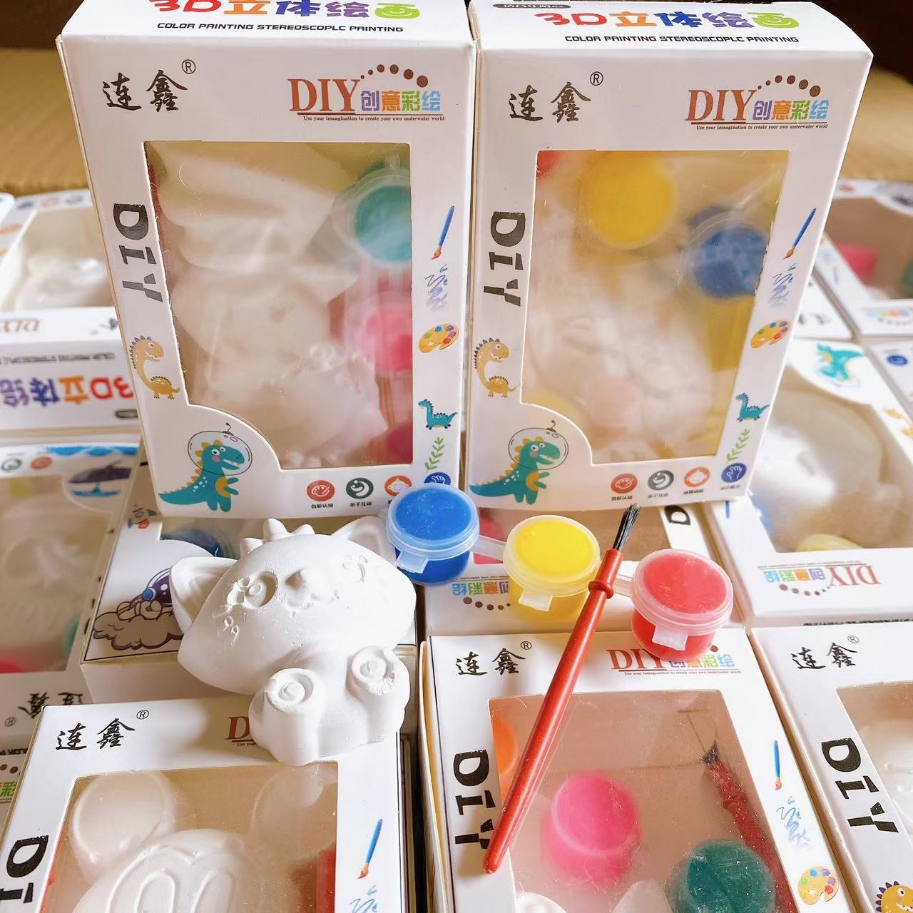 Juguetes infantiles DIY creativos pintados pintados en caja pintados muñecas de yeso dibujos animados llenos blancos puestos lotes