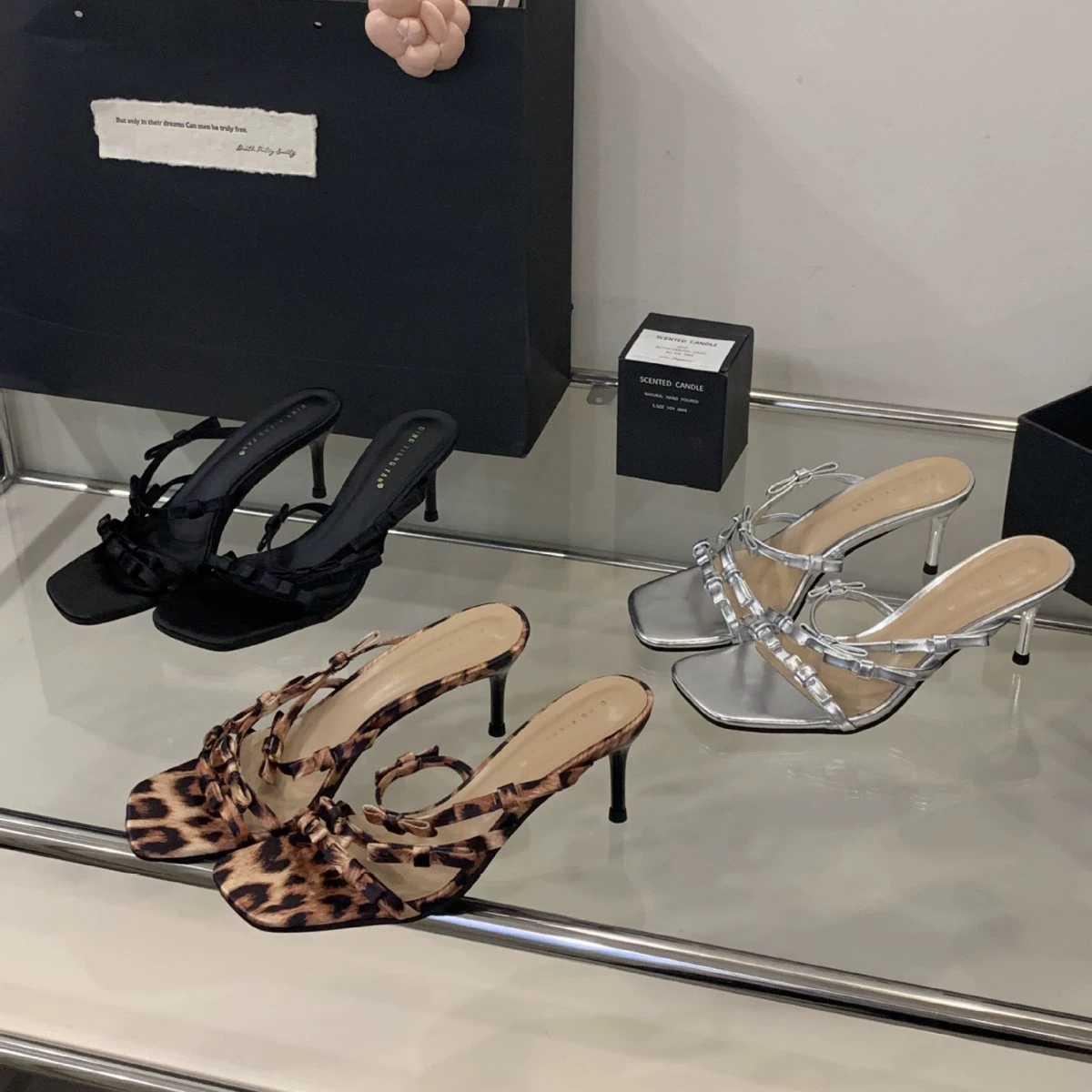 M227-1 ~ Новый бант с квадратной головой с открытыми пальцами летом 2025 года