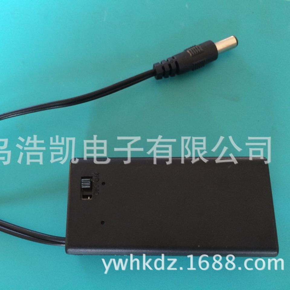 （厂家直销）大量供应9v带盖带开关电池盒  电池盒带DC头