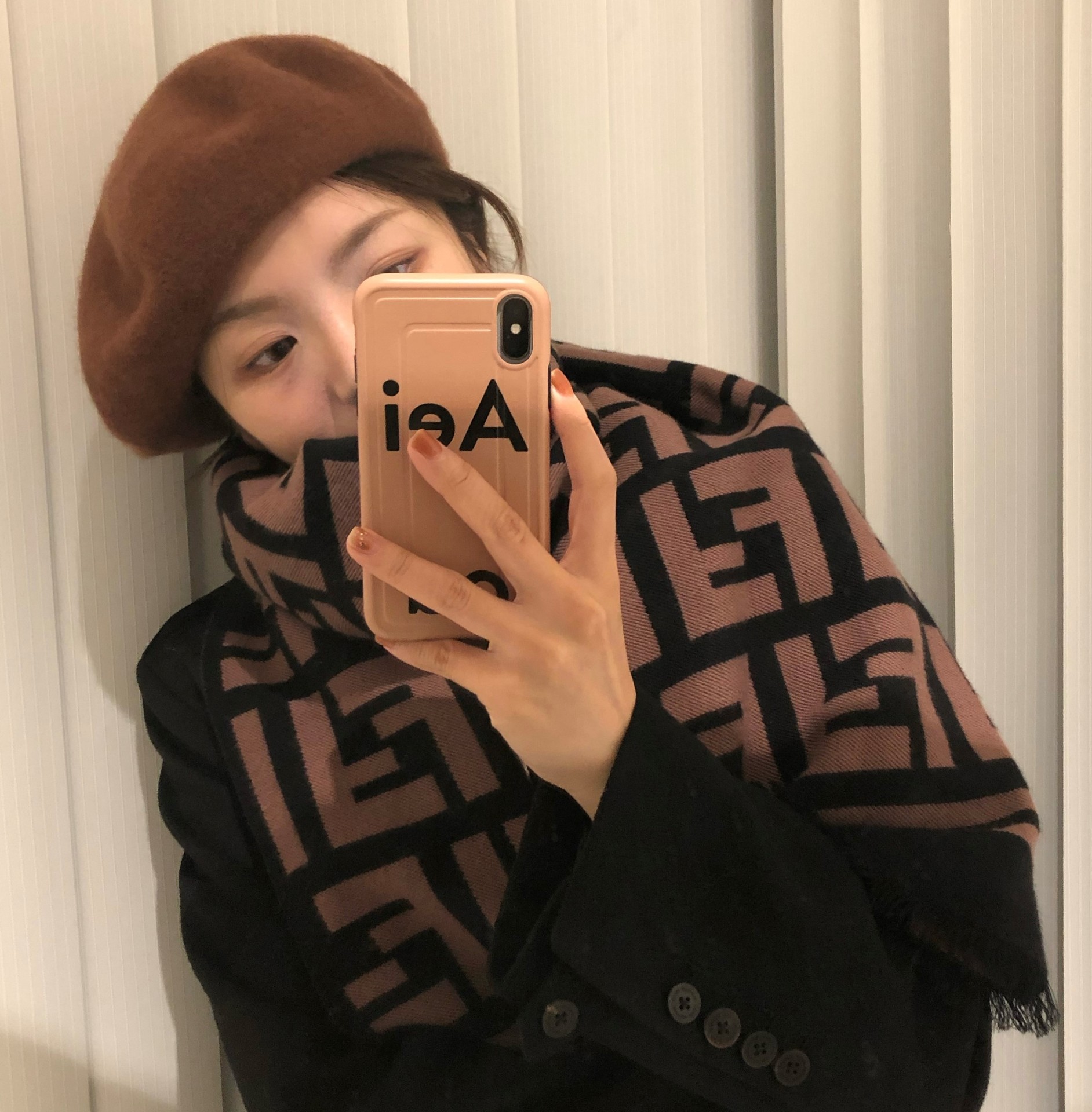 Brown winter demi-season fashionable fresh solid color beret