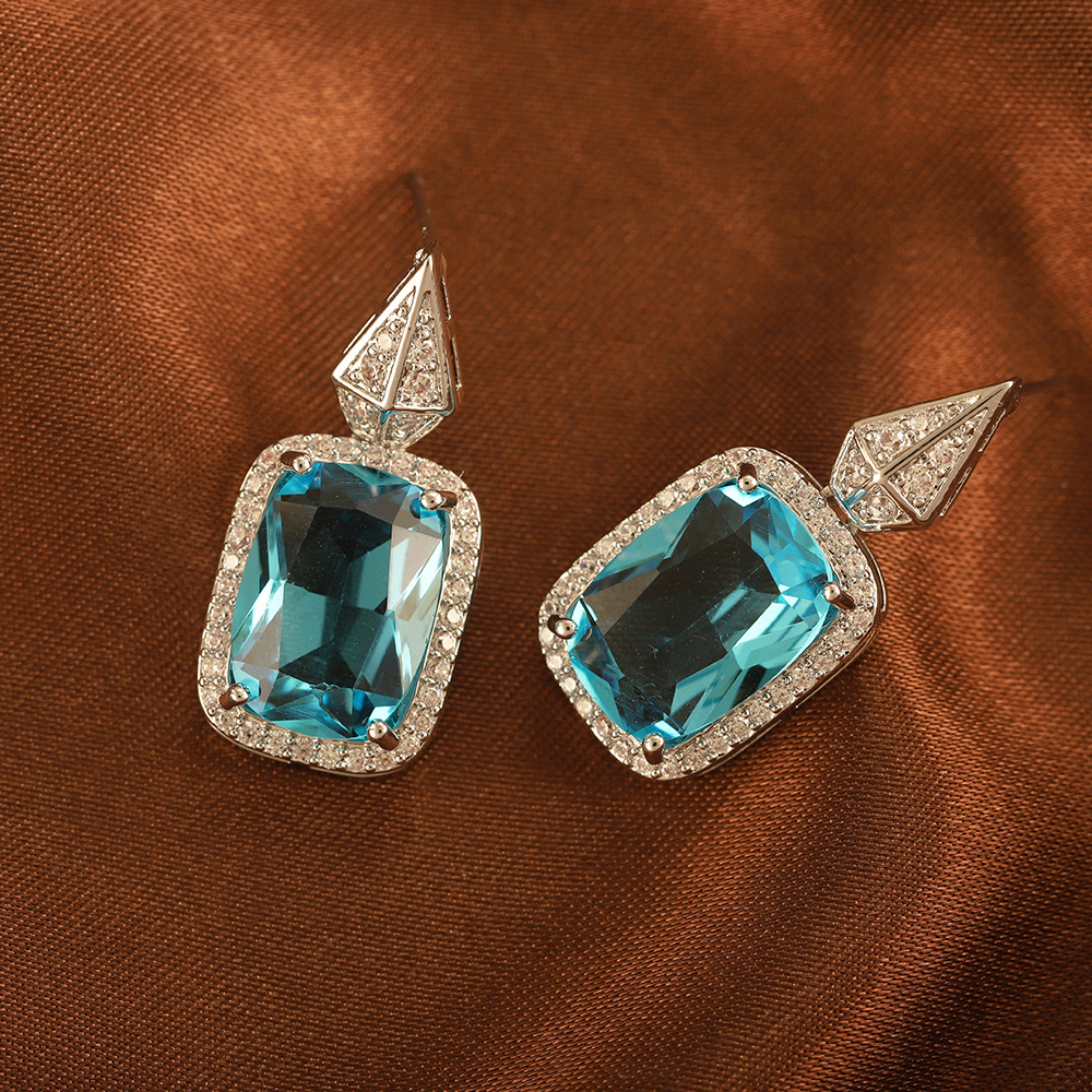 Square trend earrings