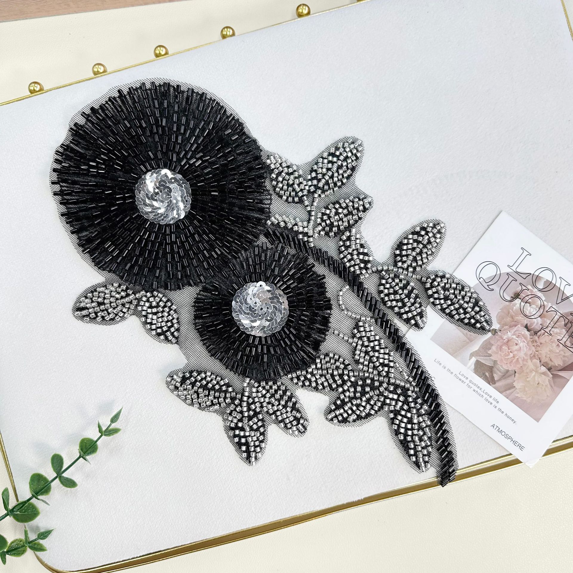 Guangzhou cuentas negras bordadas flores accesorios de ropa DIY parche de decoración vestido de boda bolsas zapatos parches sombreros