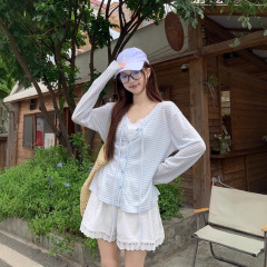 韓国ストライプレース薄いテンセル日焼け止めセーター女性のための 2025 夏の新しいルーズ V ネックトップカーディガン
