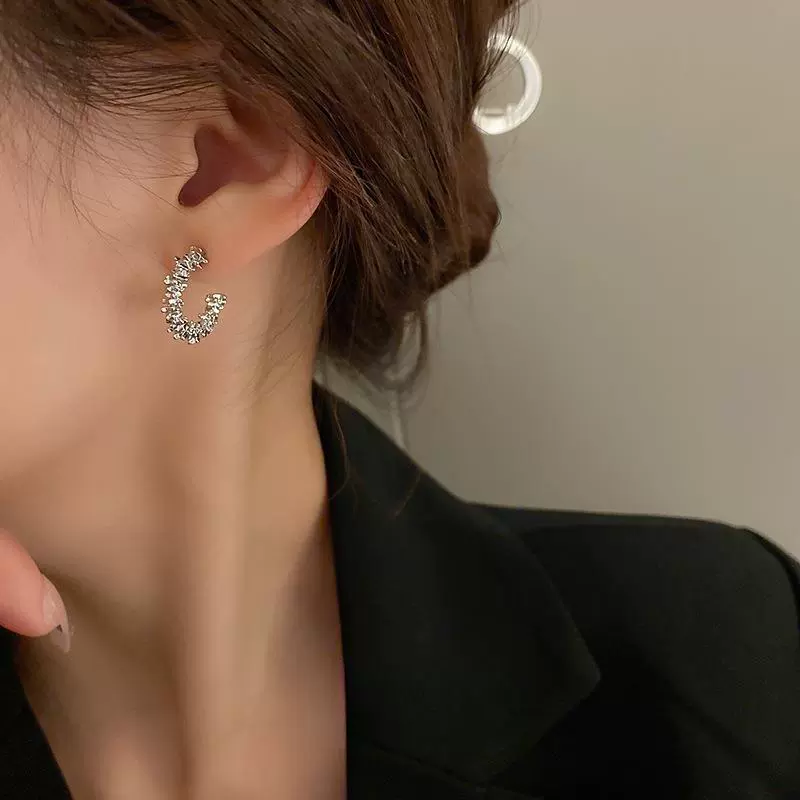 Серьги французского стиля, легкая роскошь, высокого качества стиль, коллекция 2023