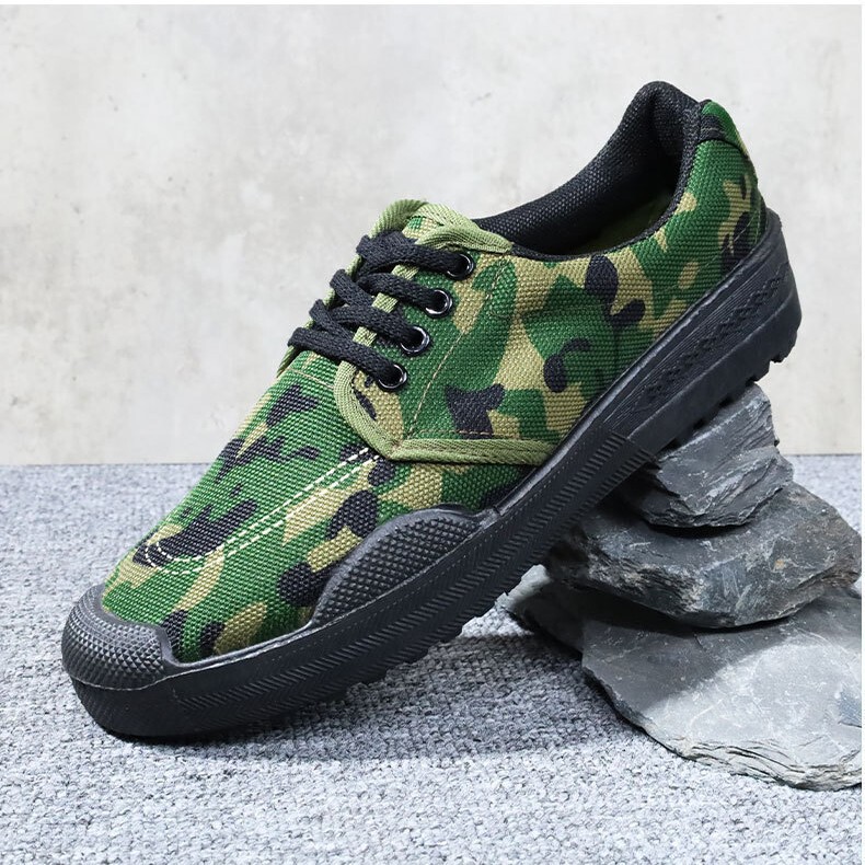 Factory Direct Supply of Men's and Women's Liberation Construction Site Camouflage Shoes, Labor Protection Shoes, Rubber Shoes, Work Shoes, Military Training Shoes, Labor Wholesale Shoes Factory Direct Supply of Men's and Women's Liberation Construction Site Camouflage Shoes, Labor Protection Shoes, Rubber Shoes, Work Shoes, Military Training Shoes, Labor Wholesale Shoes