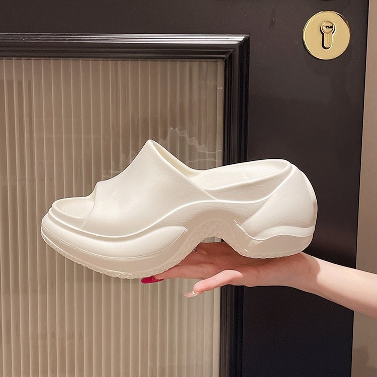 흰색 누드 버전