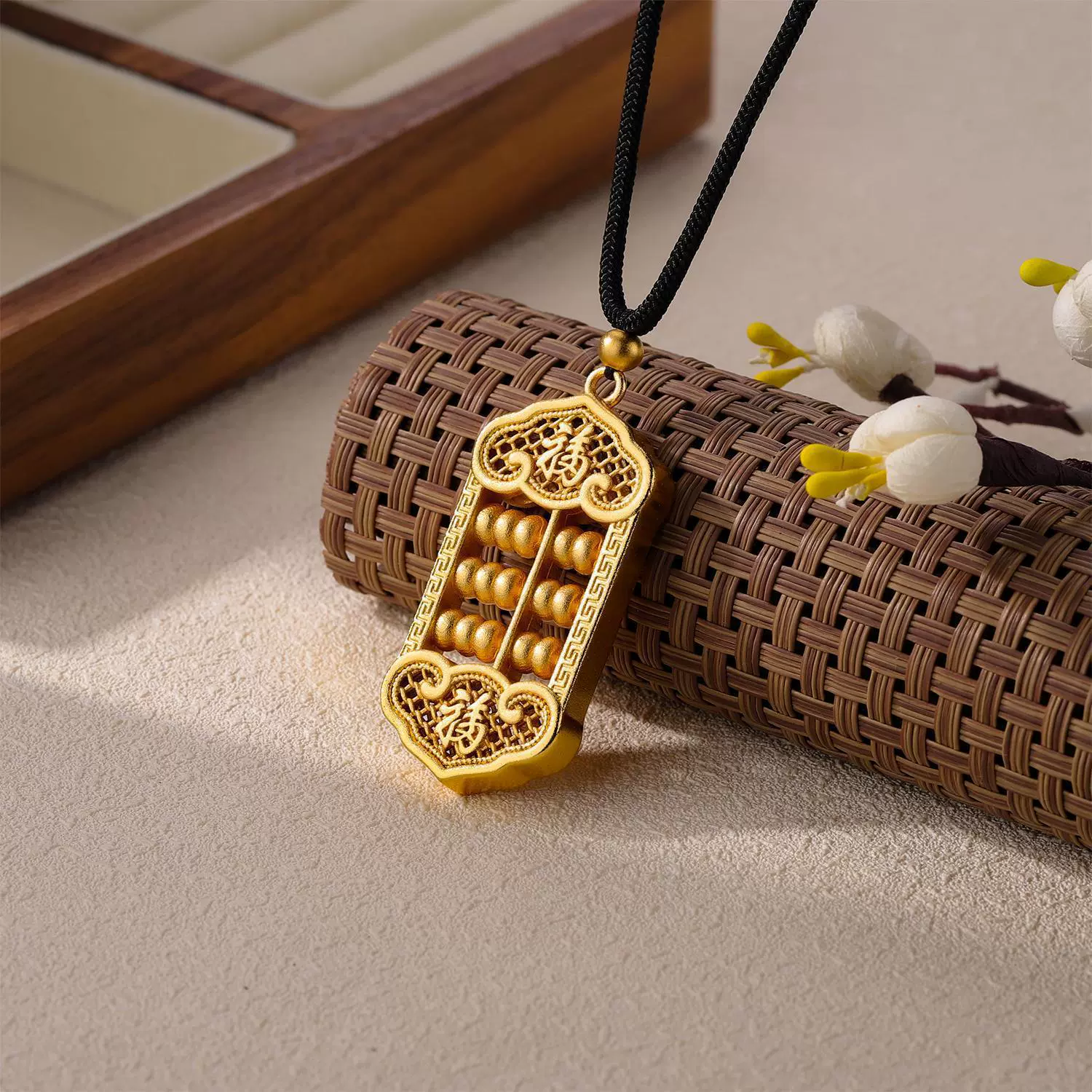 Древний закон благословение слово руи абака плетет веревку ожерелье