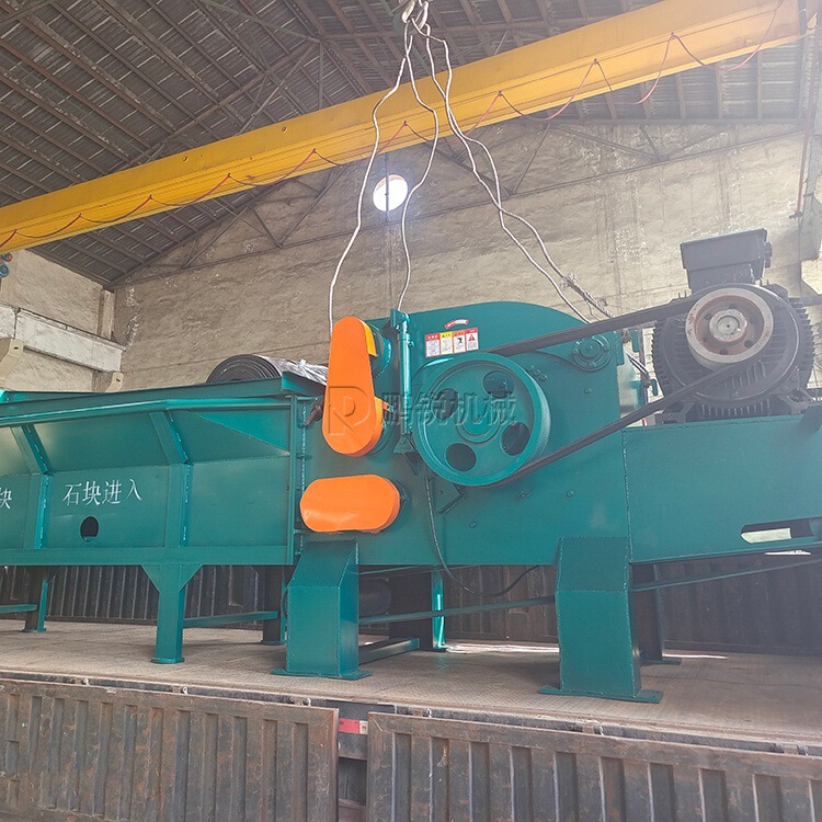 Daily Used Short-Sleeved Shirt Shredder, Summer Sun Protection Clothing and Sportswear Crusher, Waste Clothing Processing Equipment Daily Used Short-Sleeved Shirt Shredder, Summer Sun Protection Clothing and Sportswear Crusher, Waste Clothing Processing Equipment