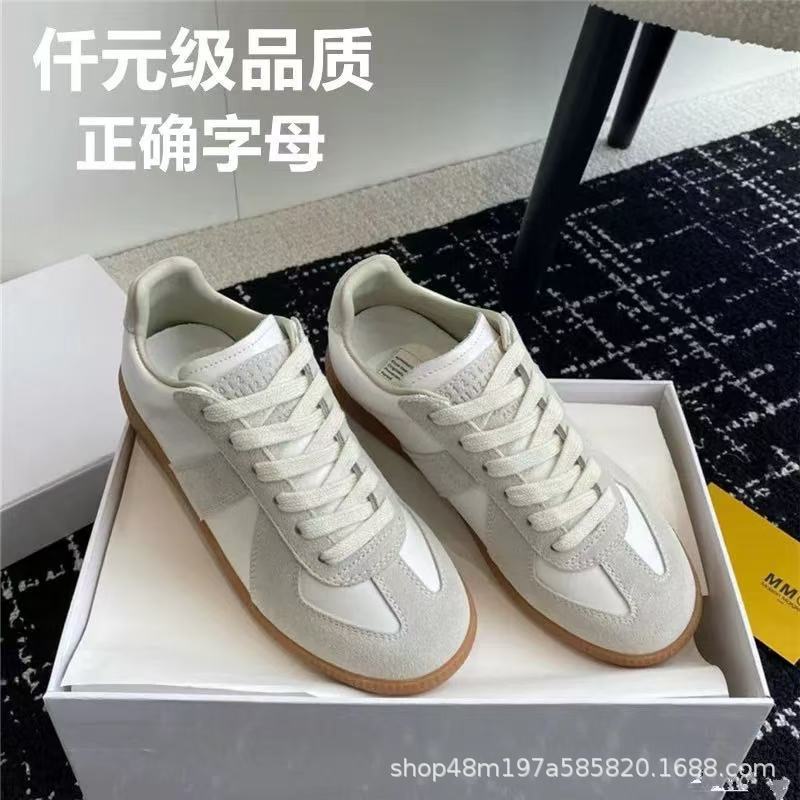 2026 New Model Genuine Leather Retro Color-Blocking German Training Shoes, Versatile Sports Casual Shoes for Couples, Spring Casual Flat White Shoes