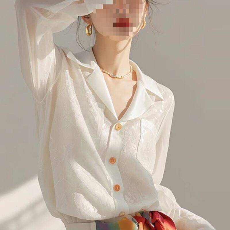 Outlet Clearance Counter Withdraws Branded French Design-Inspired Elegant White Silk Shirt Tops for Women in Spring Outlet Clearance Counter Withdraws Branded French Design-Inspired Elegant White Silk Shirt Tops for Women in Spring