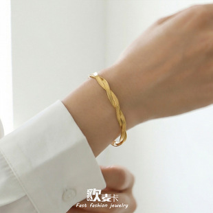 �W��ins�L�����p�@��Ƭ���朰ٴ�����P��18K�𺆼s�䵭�L