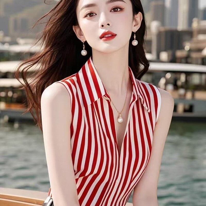 2026 New Korean Style Striped Vest Shirt, Stylish and Beautiful for Summer, Loose and Unique Sleeveless Outerwear Top