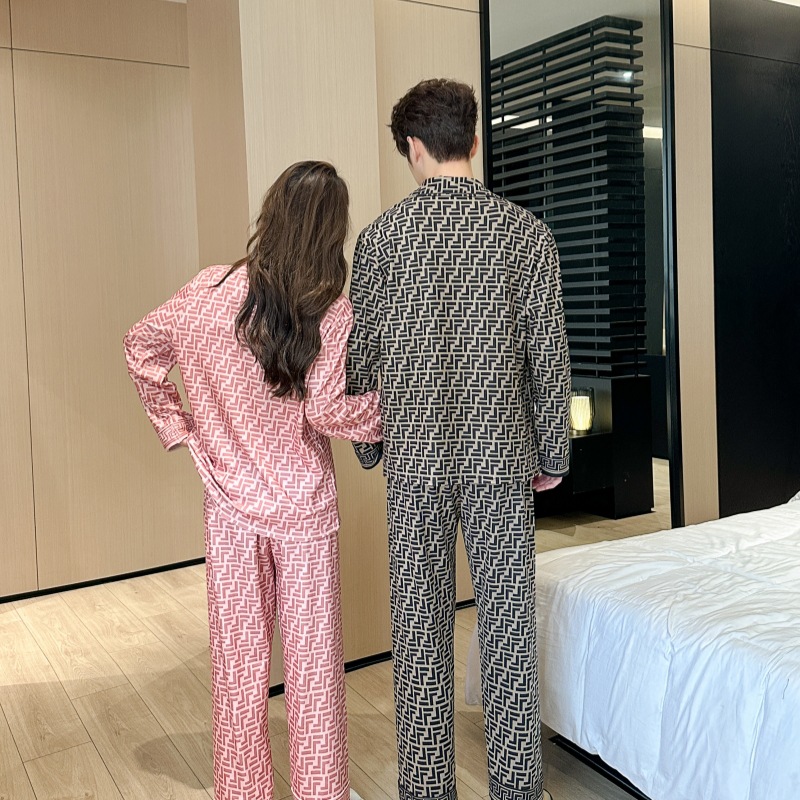 Premium couple pajamas women's milk velvet and thick pajamas men can comfortably wear velvet women's homewear set