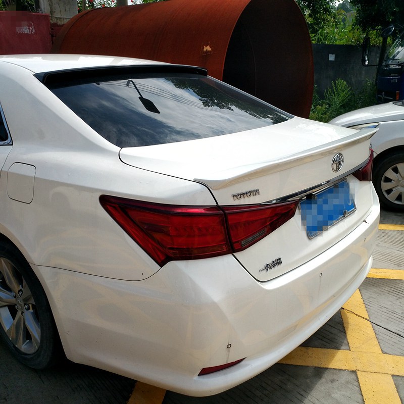 Suitable for 2015-2018 Toyota Crown Rear Wing 14Th Generation Crown Modification Special Punch-Free Horizontal Tail Press