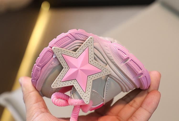 Zapatos deportivos para niños con suela ligera de invierno, edición coreana, dos zapatos de algodón para niños y niñas de 1 a 6 años_voghion.com