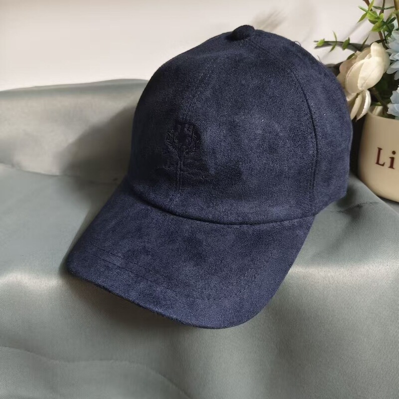 Suede Soft Top Leather Adjustable Baseball Cap for Women, New Cute Duckbill Cap for Autumn and Winter 2025, Face-Slimming Personality Hat Suede Soft Top Leather Adjustable Baseball Cap for Women, New Cute Duckbill Cap for Autumn and Winter 2025, Face-Slimming Personality Hat
