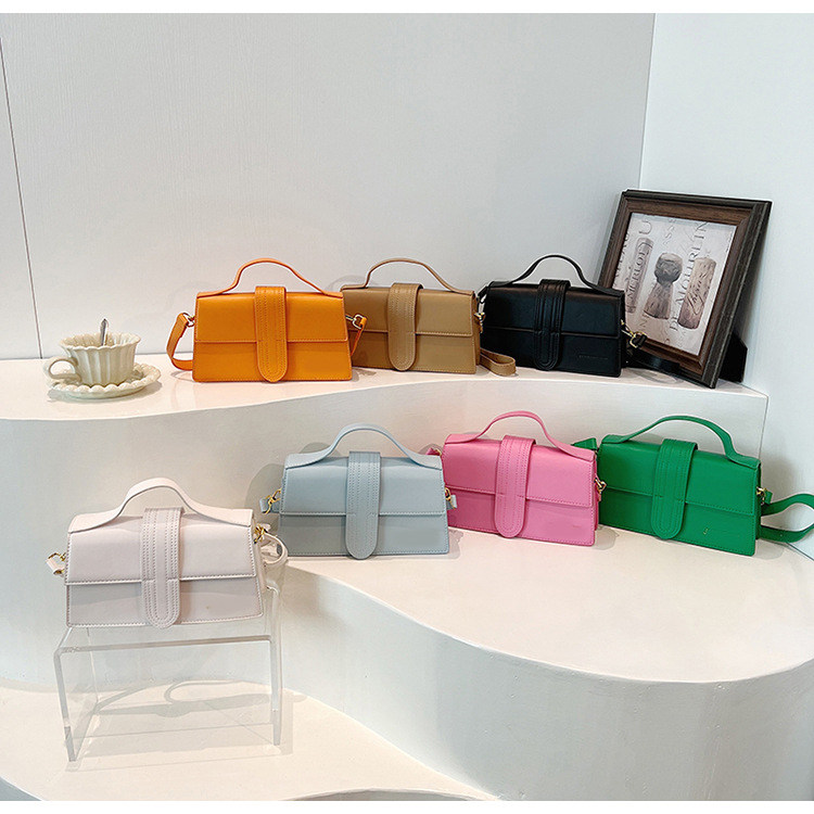 2024 Sense avanzado transfronterizo, nicho, estilo occidental, pequeño bolso cuadrado, bolso de mujer con letras, bolso de mensajero de un solo hombro, bolso de mano handbag