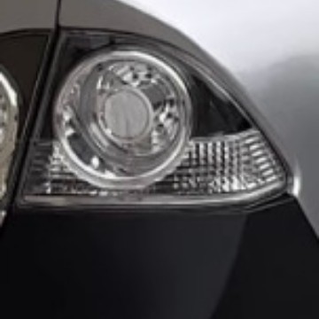 Es adecuado para el Civic Changsiming FD2 lámpara trasera transparente de crisantemo negro y blanco lámpara trasera de crisantemo cubierta de cuatro conjuntos