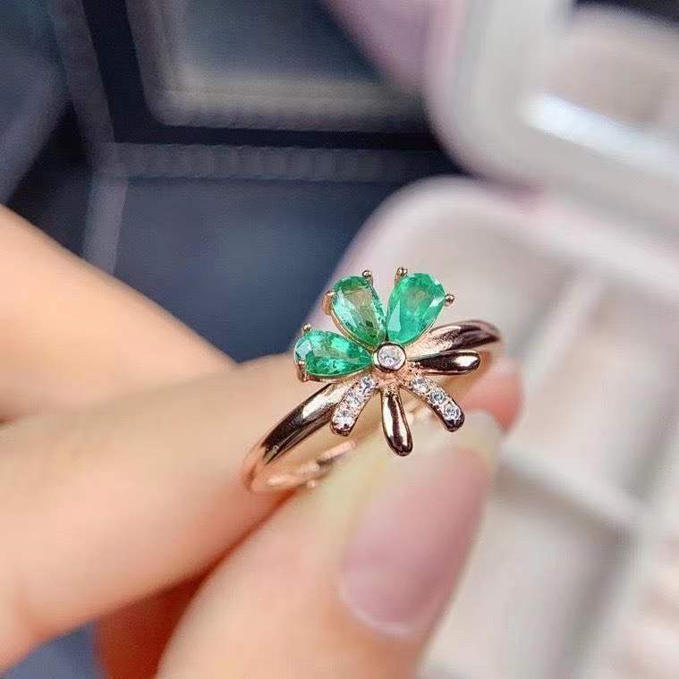 新款天然哥伦比亚祖母绿网红潮流个性开口戒指女 主石尺寸3*5mm