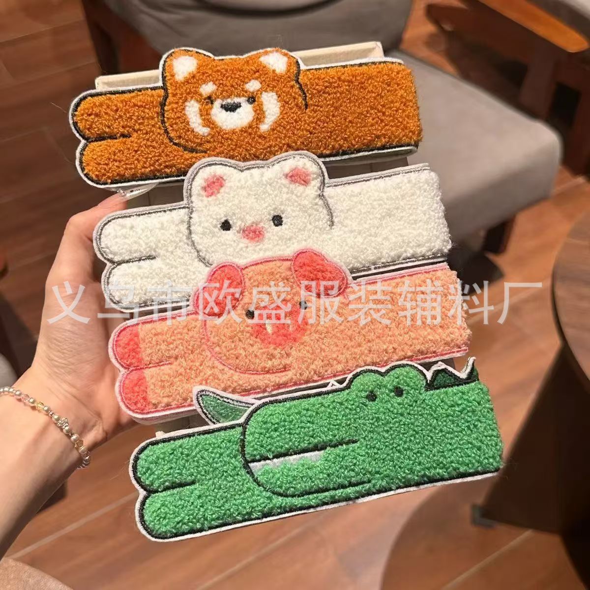 Customized long fringe hair stickers, cartoon-themed, quirky, trendy, embroidered, digitally printed, woven patches, hair stickers, creative gifts