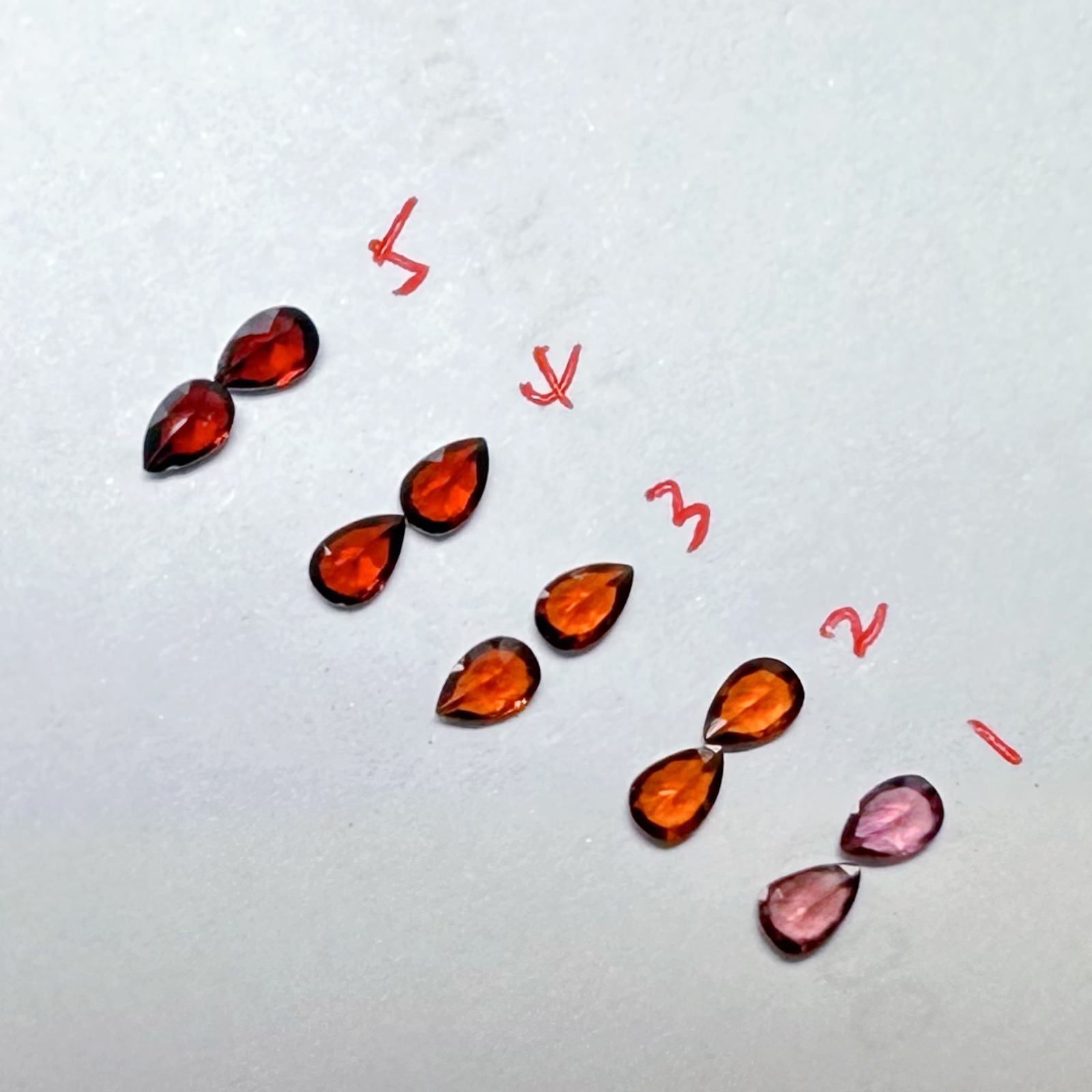 Natural red garnet pear-shaped 2*3-6*8mm loose stones wholesale, dark and light red garnet facets for DIY