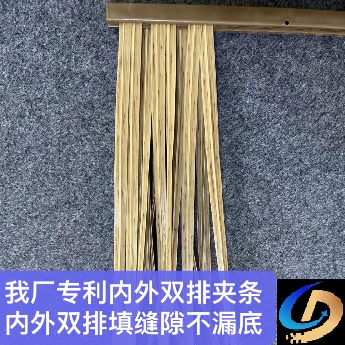 顶厂家直销建材仿真茅草塑料酒店公园屋顶装饰穿孔夹头夹条