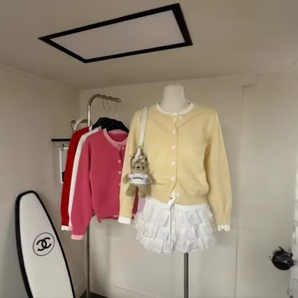 Classic Embroidered Horse Shenzhen Nanyou New Simple Round Neck Fake Two-Piece Contrasting Color Stitching Comfortable Knitted Cardigan for Women