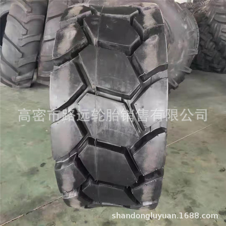 10-16.5 12-16.5 14--17.5 15-19.5 滑移装载机轮胎 扫地机轮胎
