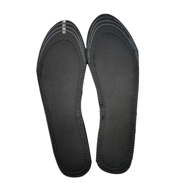 Уличная обувь? Но текст: "Outdoor diligence USB heating insole EVA can cut electric heating insoles USB heating insole switch control"