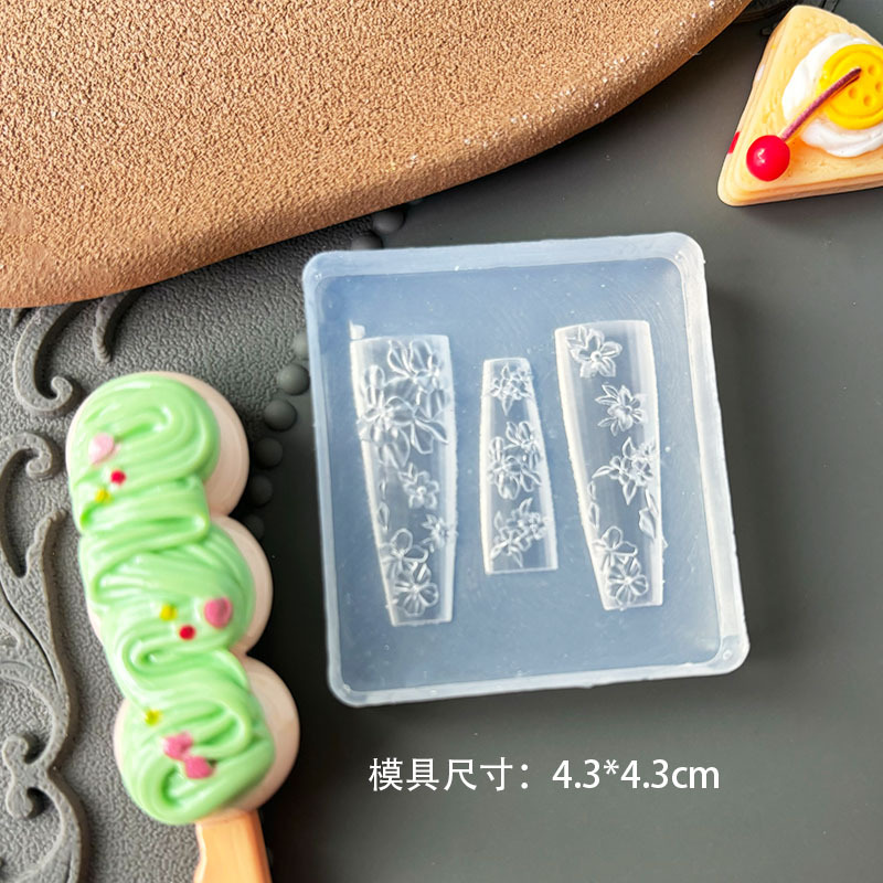 Venta caliente transfronteriza molde de manicura de alta transparencia animal de dibujos animados oso bowknot ramo DIY modelo de manicura en relieve tridimensional