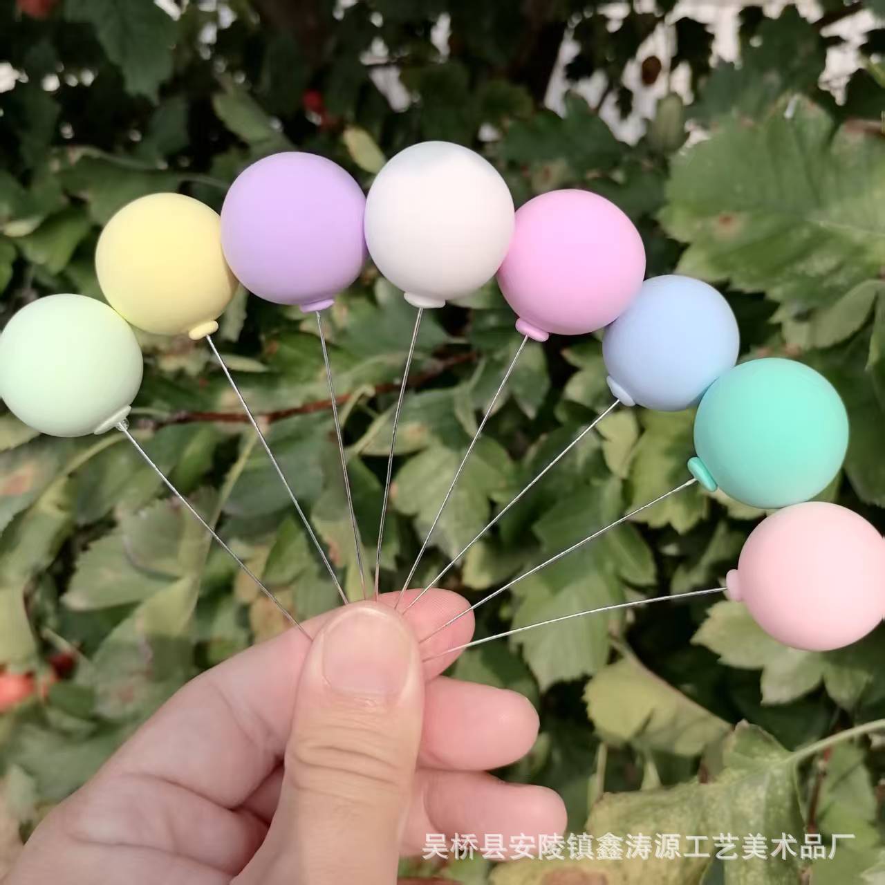 源头工厂创意可爱轻粘土网红告白气球车载情侣娃娃配件单支小气球