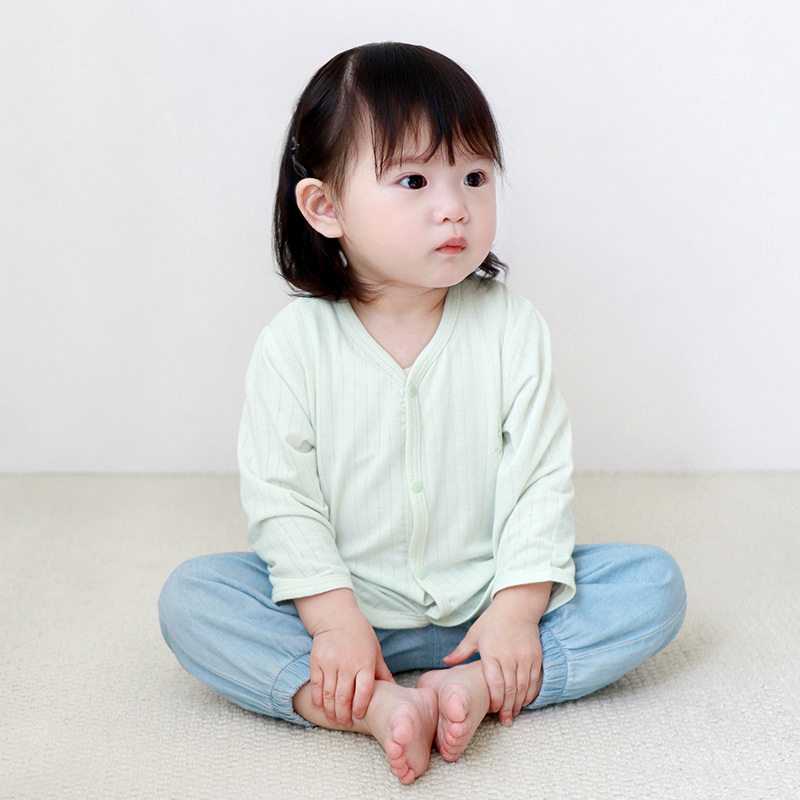 Ropa de protección solar para bebés Ropa de verano para niños Tops finos con aire acondicionado Chaquetas de punto para niños y niñas para salir Chaquetas para bebés