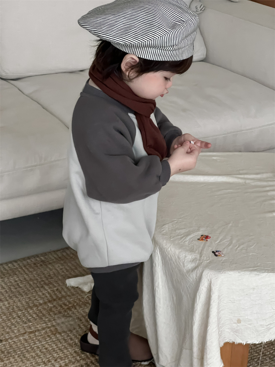 Ropa infantil de otoño y invierno 2024 ropa de bebé de salida 2024 ropa de otoño y invierno ropa infantil coreana de color combinado con ropa de escalada de tercife