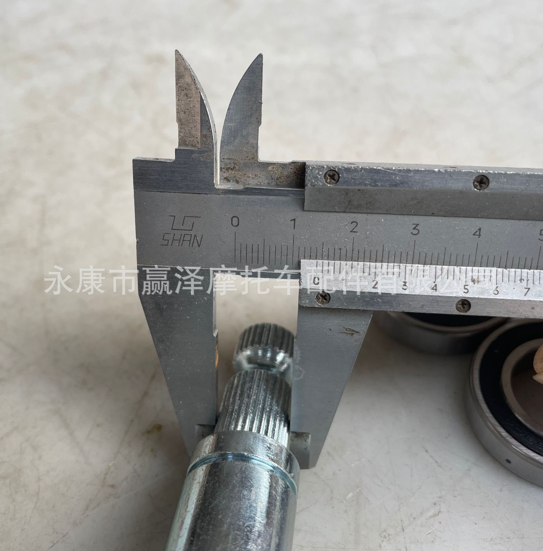 Four-wheel steel tube go-kart electric motorcycle accessory modified steering wheel mount 6-hole bearing housing
