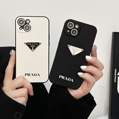 トレンディなブランドは、iPhone16Promax 携帯電話ケースの側面に Apple 15 オールインクルーシブモデル 14/13 レザー 12 を貼り付けました。