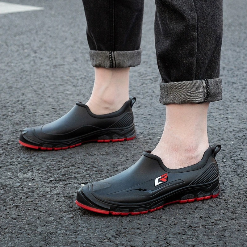 2024 Низкоуровневая мелкая мужская обувь для дождя на открытом воздухе Четыре сезона плоского дна мужская резиновая обувь для кухни рабочая обувь для волос