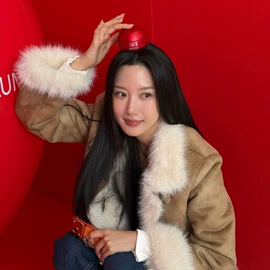 时尚休闲套装;女式T恤;毛衣