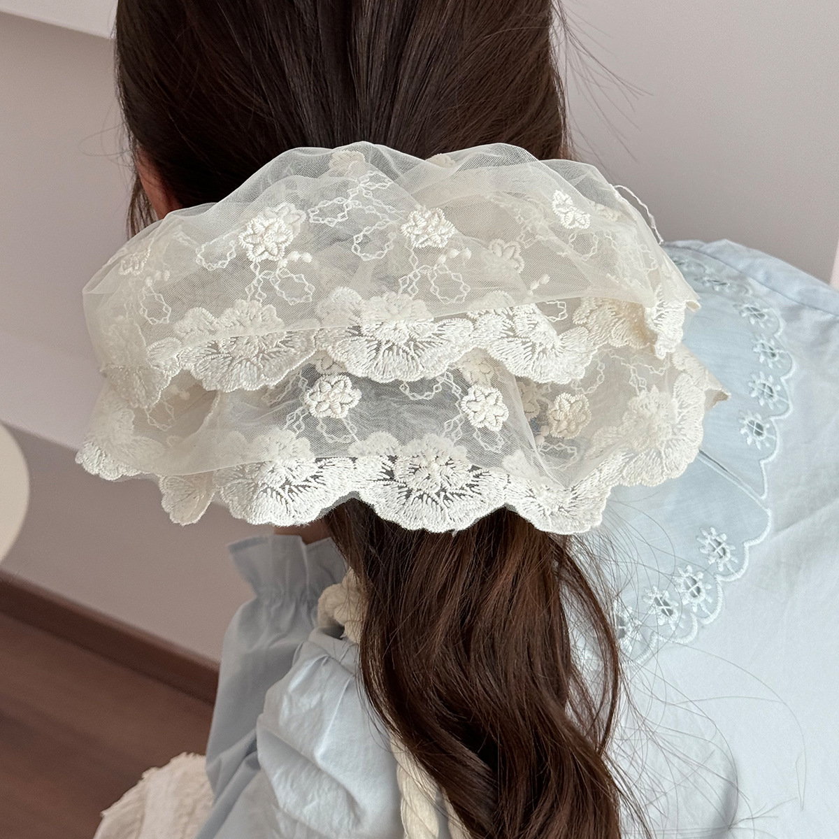 Chouchou haut de gamme en dentelle blanche, style français, accessoire de coiffure élégant pour l'arrière de la tête_voghion.com