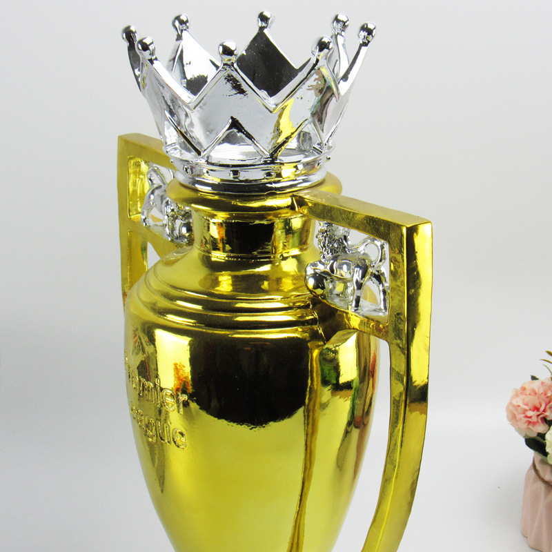 Copa del Mundo de fútbol de la Premier League Supplies de fanáticos Juegos de fútbol de Liverpool Recuerdos Artesanías de resina galvanizada