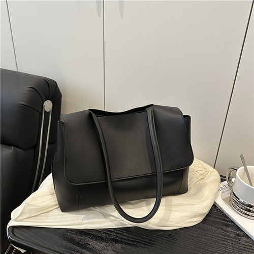 Leather Tote Bag for Women 2025 Summer New Underarm Bag Unique Design Simple Shoulder Bag