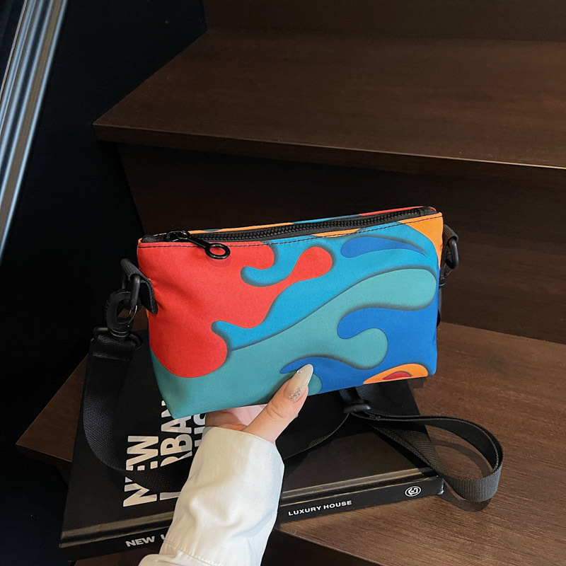 Bolsos pequeños populares de este año, nuevos bolsos de verano 2025, bolsos de mujer, bolsos de hombro de color de contraste de moda, bandolera de lona con tirantes anchos