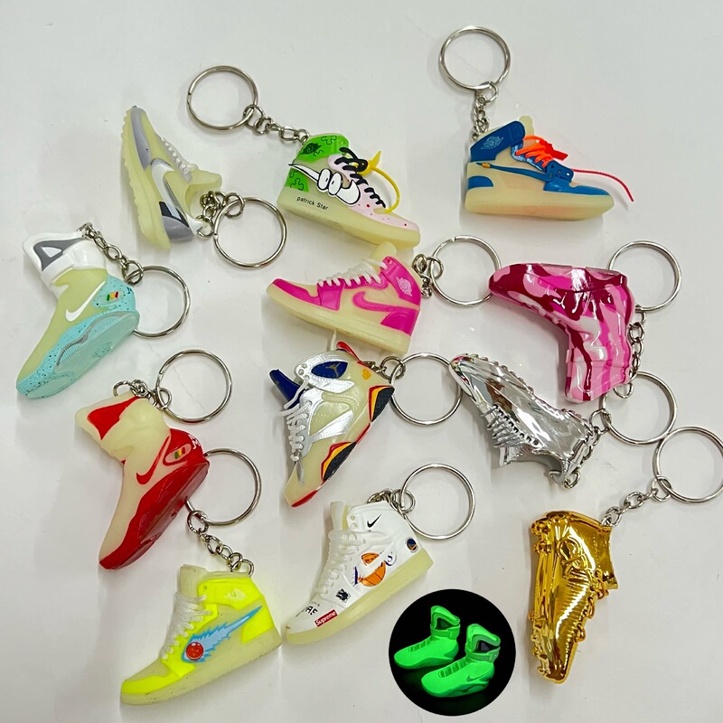 [Special Sale Clearance] Clearance of Aj Shoe Molds, Luminous Electroplated Fluid, Various Styles of 3D Keychains, Clearance Wholesale Inventory